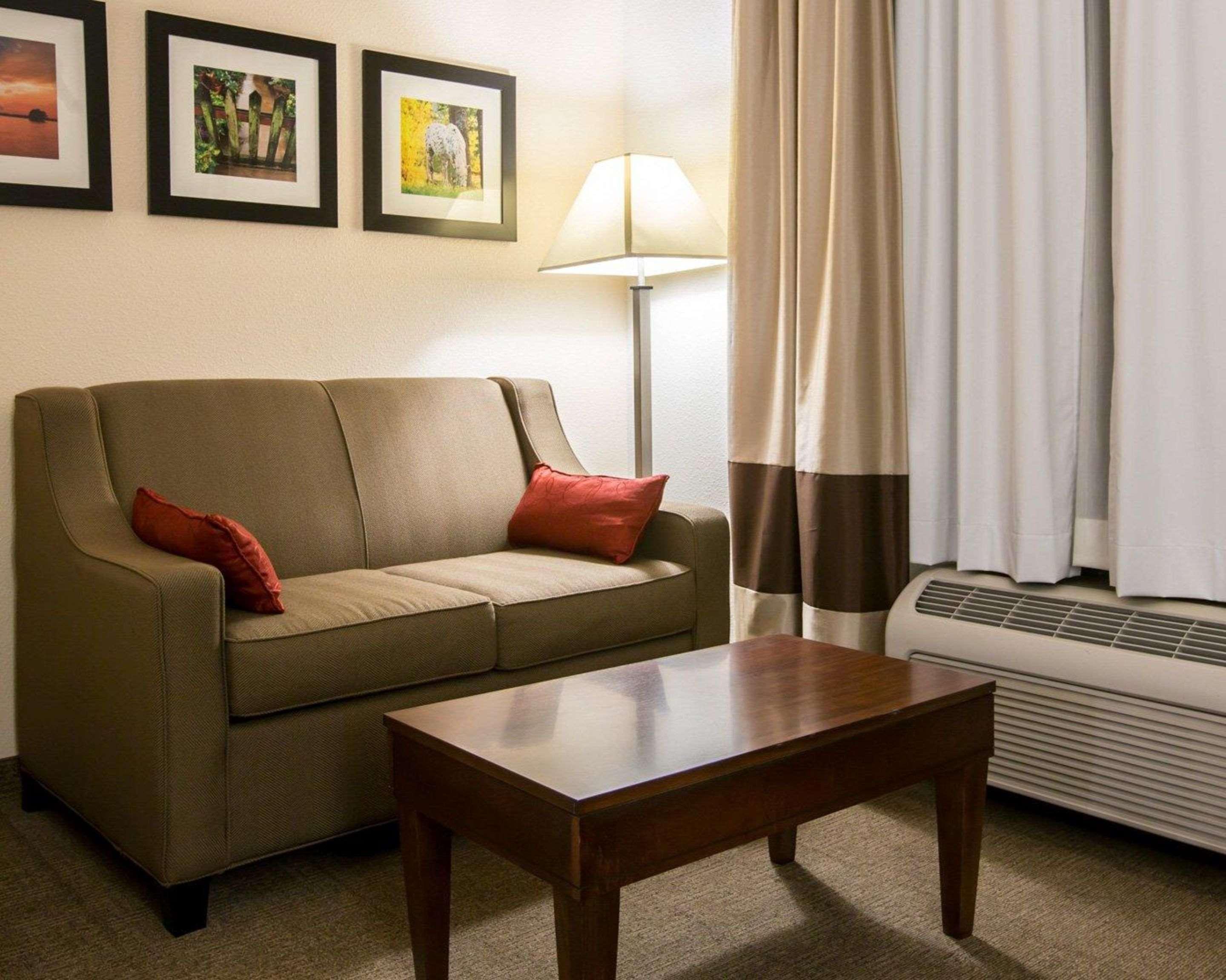 Comfort Suites Cumming-Atlanta Near Northside Hospital Forsyth Kültér fotó
