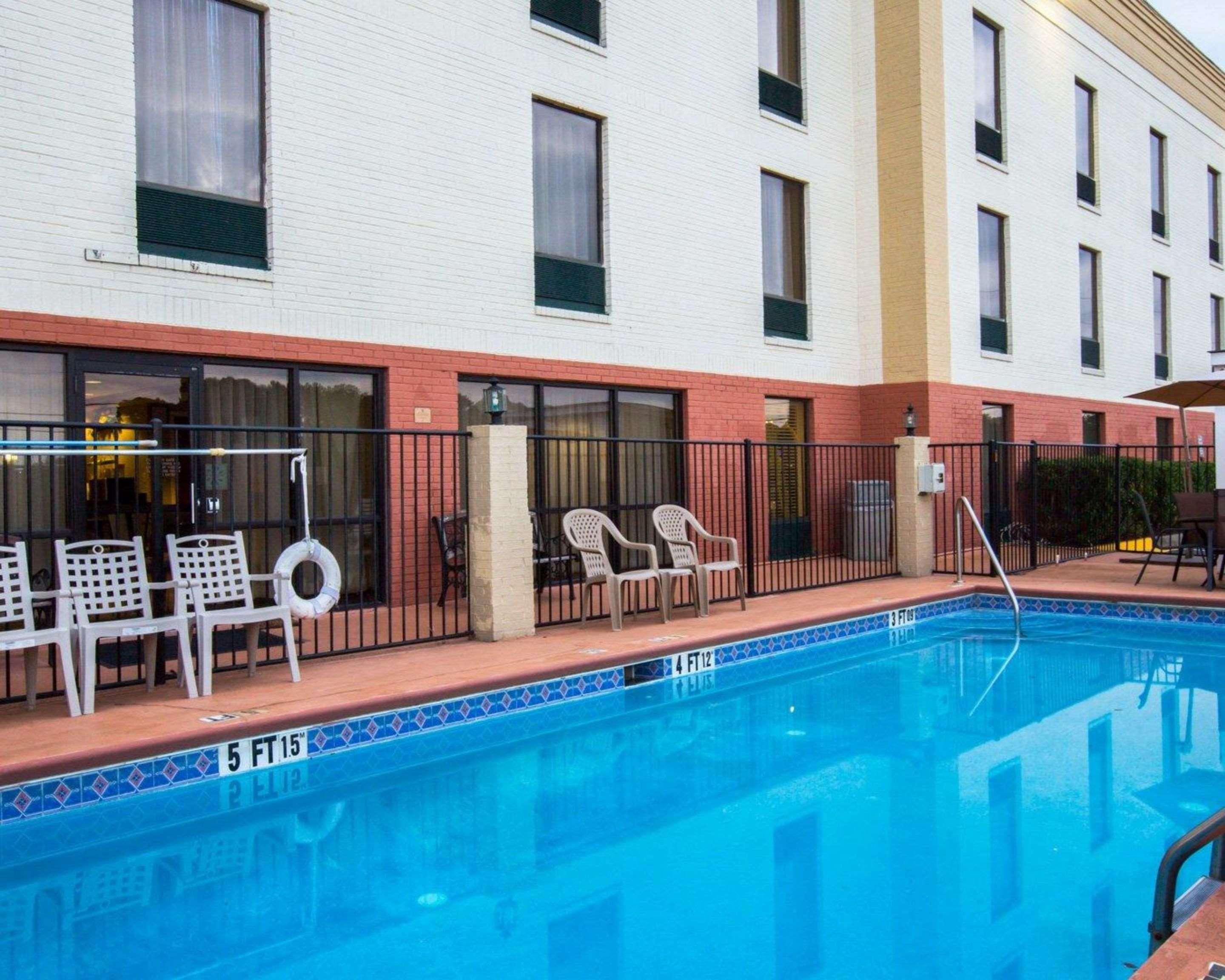 Comfort Suites Cumming-Atlanta Near Northside Hospital Forsyth Kültér fotó