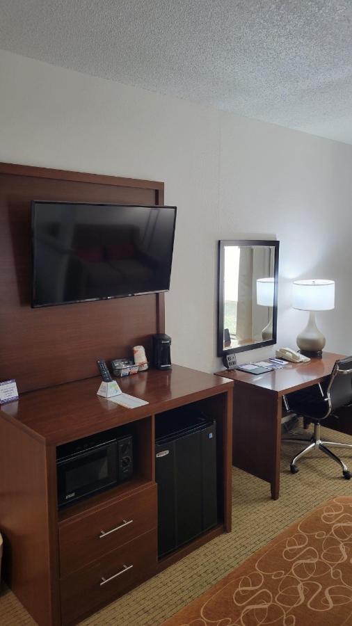 Comfort Suites Cumming-Atlanta Near Northside Hospital Forsyth Kültér fotó